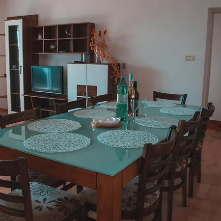 Apartamento Deh, Stinjan *