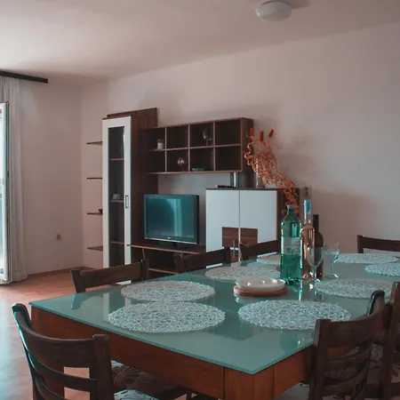 Apartamento Deh, Stinjan