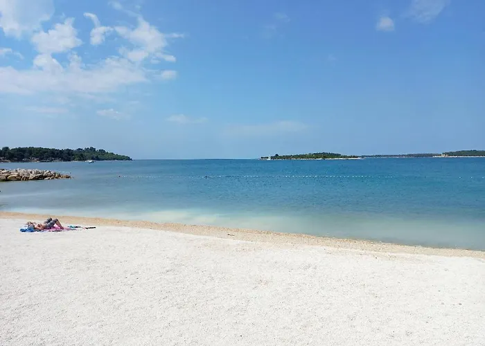 Deh, Stinjan Lejlighed