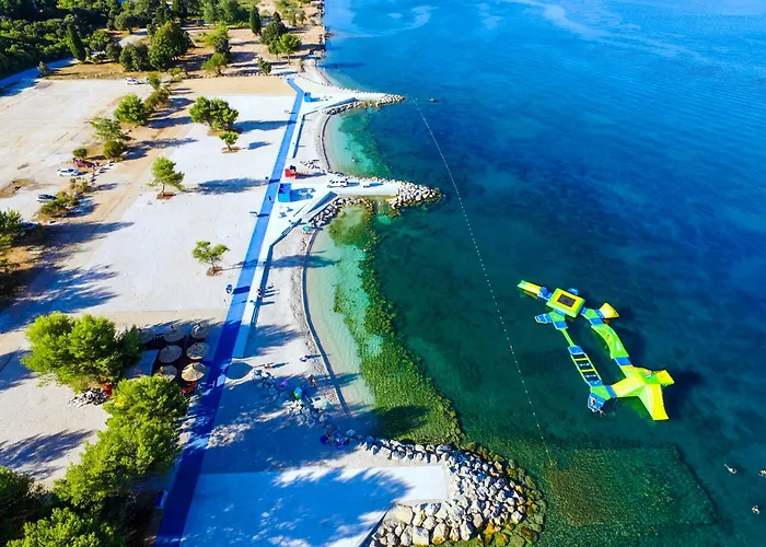 Lejlighed Deh, Stinjan *