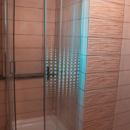 Deh, Stinjan Apartament *