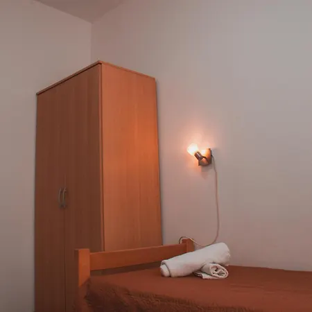 Deh, Stinjan Apartament Pula