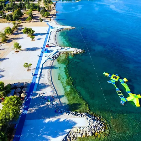 Apartament Deh, Stinjan *